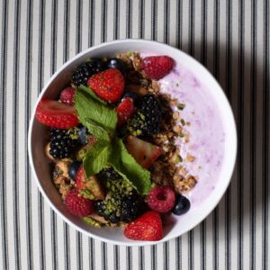 Greek Yogurt & Granola